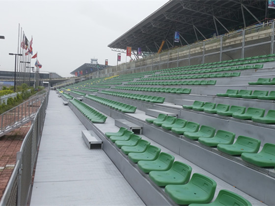 可拆卸拼裝看臺(tái)-低靠背吹塑椅-層側(cè)全封閉 可拆卸拼裝看臺(tái)-低靠背吹塑椅-層側(cè)全封閉