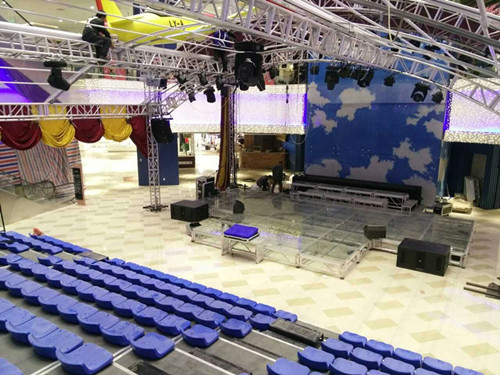 湘潭天虹百貨可移動式伸縮看臺