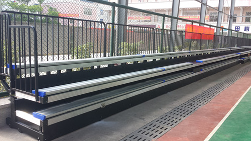 深圳坪山田心社區(qū)籃球場看臺