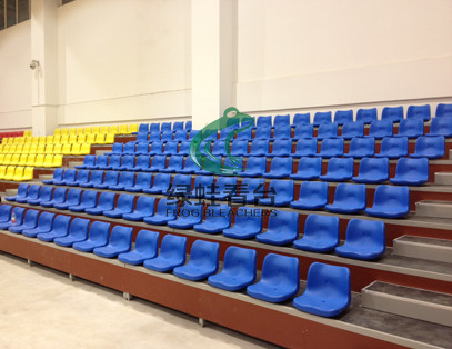 武漢漢鐵高級(jí)中學(xué)體育館看臺(tái)