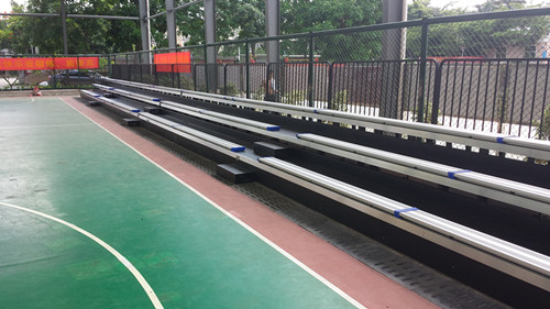 深圳坪山田心社區(qū)籃球場看臺