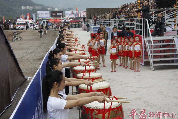 綠蛙看臺(tái)參與的2014全國(guó)摩托車(chē)越野錦標(biāo)賽