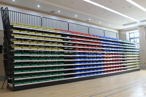 廣州開發(fā)區(qū)第一幼兒園電動伸縮看臺