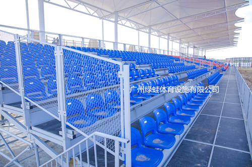 廣州開發(fā)區(qū)第一幼兒園電動伸縮看臺