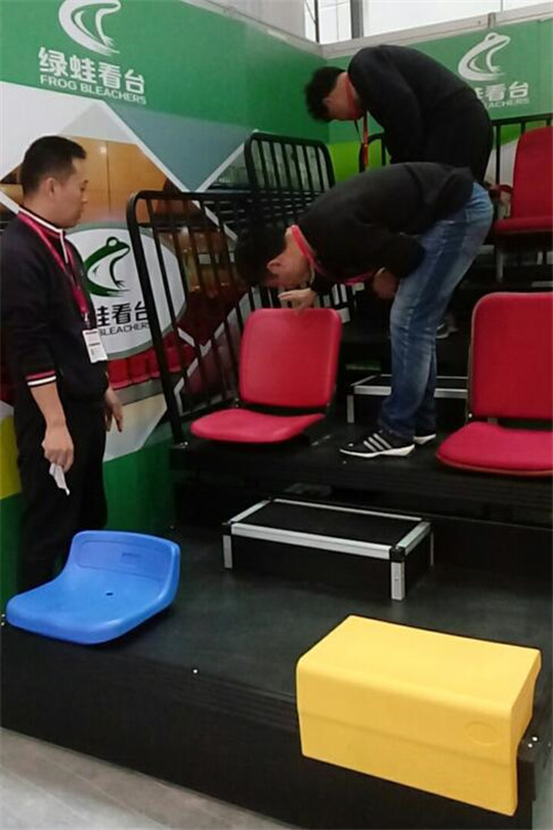 綠蛙參展第39屆中國廣州家博會二期-辦公環(huán)境展