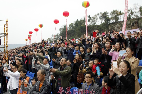 綠蛙看臺(tái)參與的2014全國(guó)摩托車(chē)越野錦標(biāo)賽