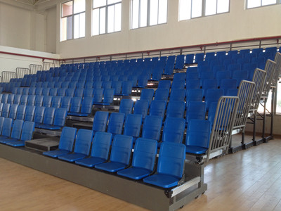 廈門蔡塘學校電動伸縮看臺