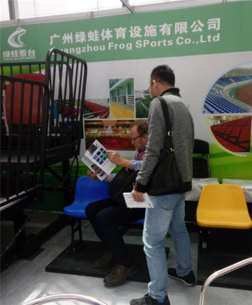 綠蛙參展第39屆中國廣州家博會二期-辦公環(huán)境展