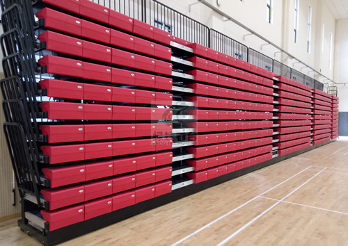 荊州中學(xué)新校區(qū)體育館伸縮看臺(tái)