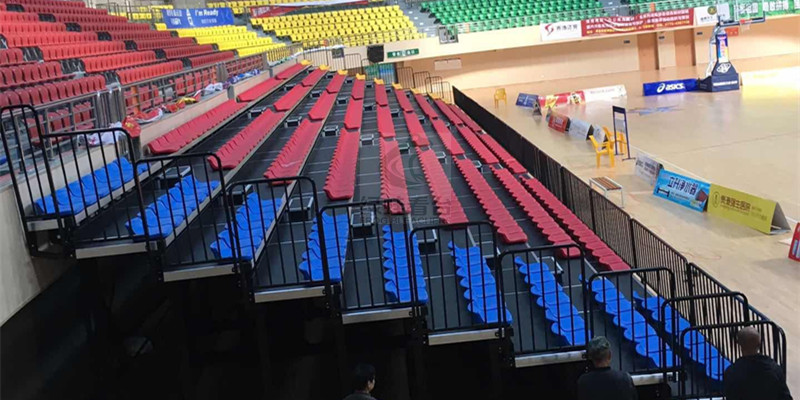 廣西貴港體育中心電動(dòng)伸縮看臺(tái) 廣西貴港體育中心電動(dòng)伸縮看臺(tái)