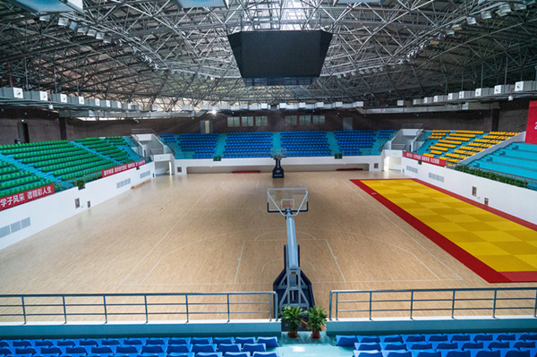 綠蛙中空吹塑側(cè)裝座椅