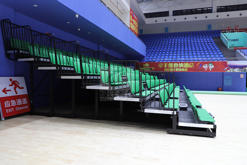 衡東奧體中心體育館看臺(tái)座椅