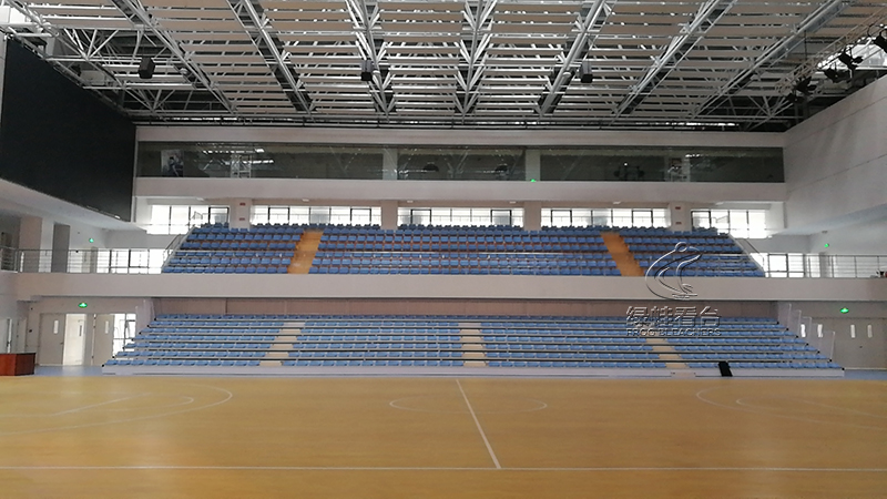 陜西服裝工程學(xué)院伸縮看臺(tái)案例