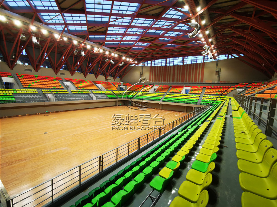 中國科技大學體育館看臺座椅