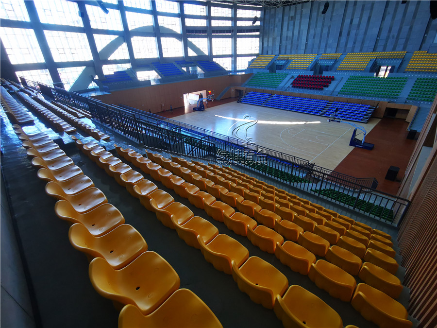 湖南懷化隆平體育中心室內(nèi)籃球場(chǎng)看臺(tái)座椅項(xiàng)目