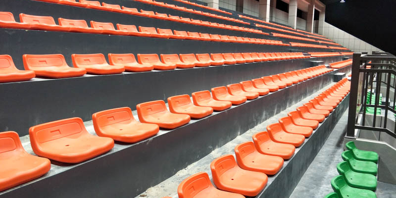 運(yùn)動場、體育館應(yīng)該配上怎樣的看臺座位