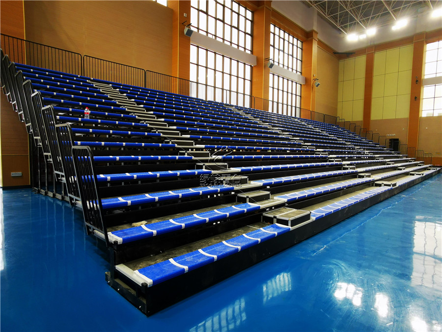 手動伸縮看臺-注塑平靠背座椅