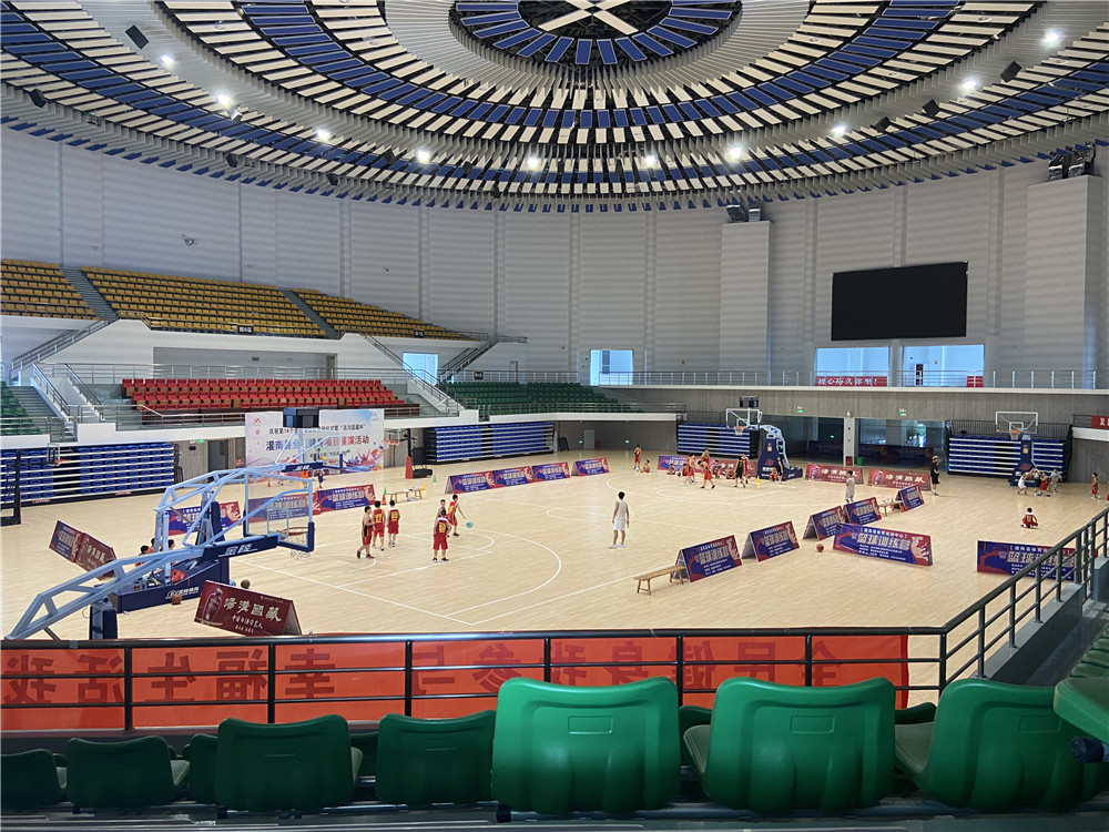 江蘇灌南縣體育館看臺座椅項目