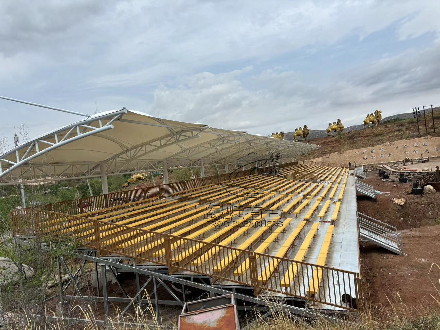 金屬看臺座椅的安全性能:確保觀眾安全的堅固防線 金屬看臺座椅的安全性能:確保觀眾安全的堅固防線