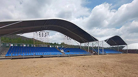 綠蛙看臺順利完成錫林郭勒草原景區(qū)看臺座椅項(xiàng)目 綠蛙看臺順利完成錫林郭勒草原景區(qū)看臺座椅項(xiàng)目