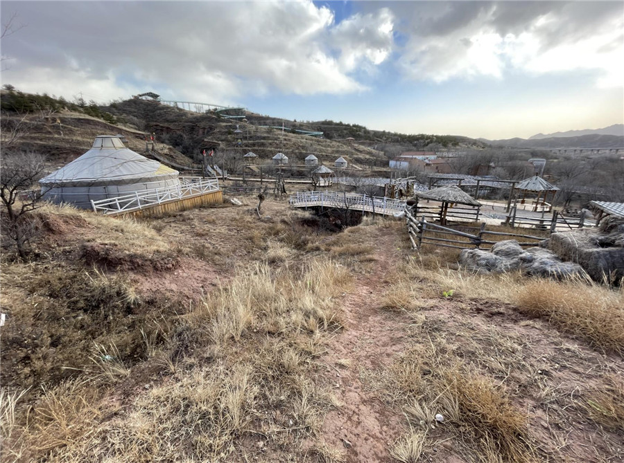 莫尼山景區(qū)演藝看臺座椅項目