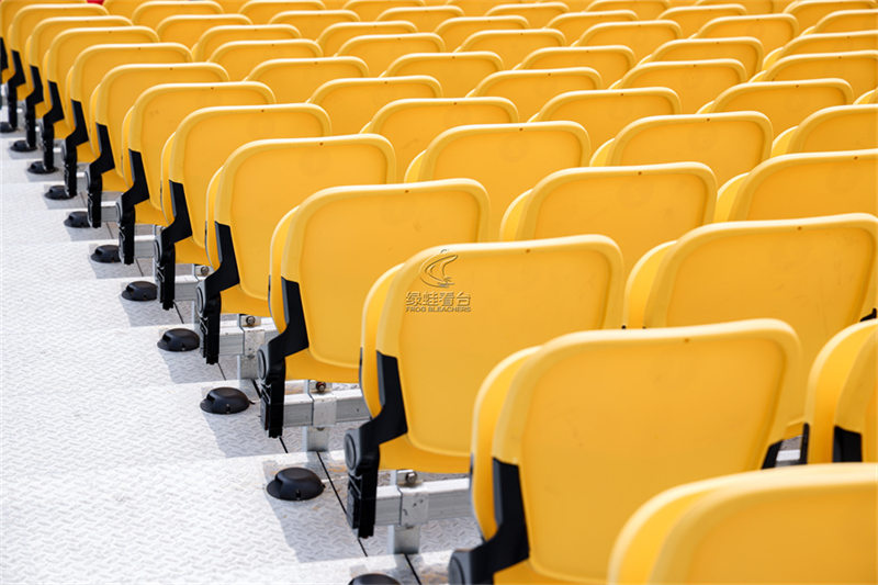 固定看臺座椅的安裝